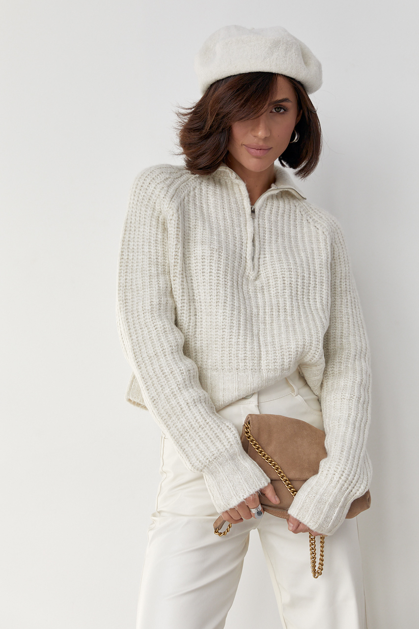 Женский вязаный свитер oversize с воротником на молнии
