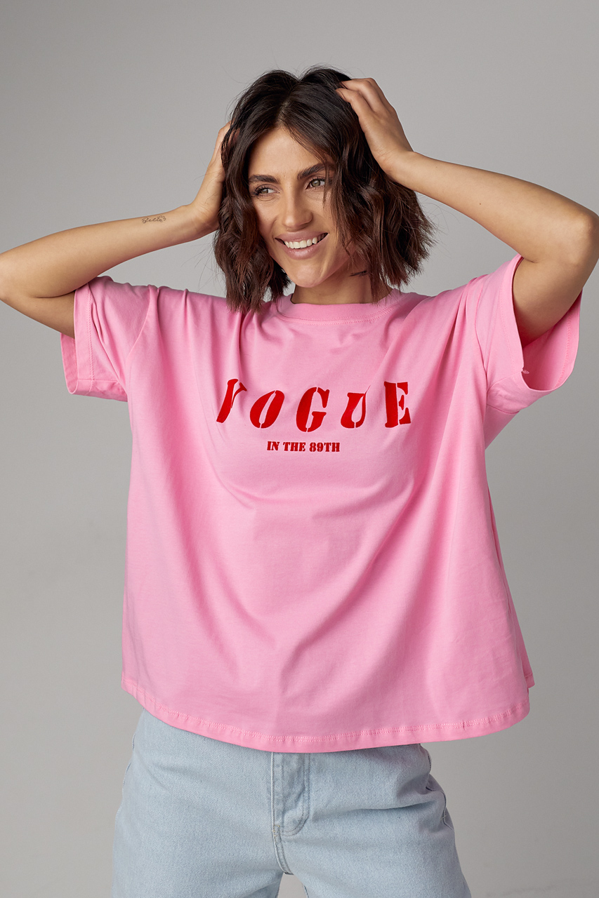 Женская футболка oversize с надписью Vogue