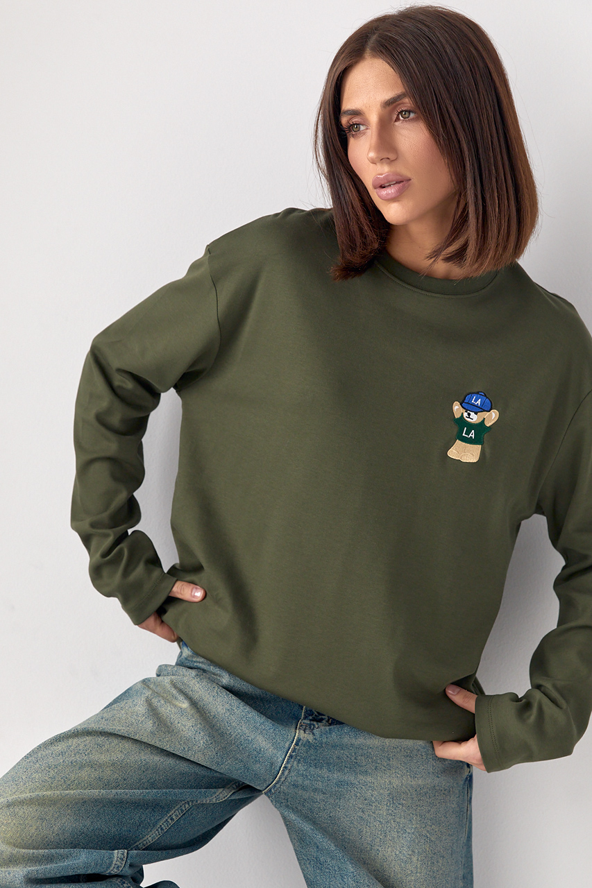 Трикотажний лонгслів oversize з вишитим ведмедиком