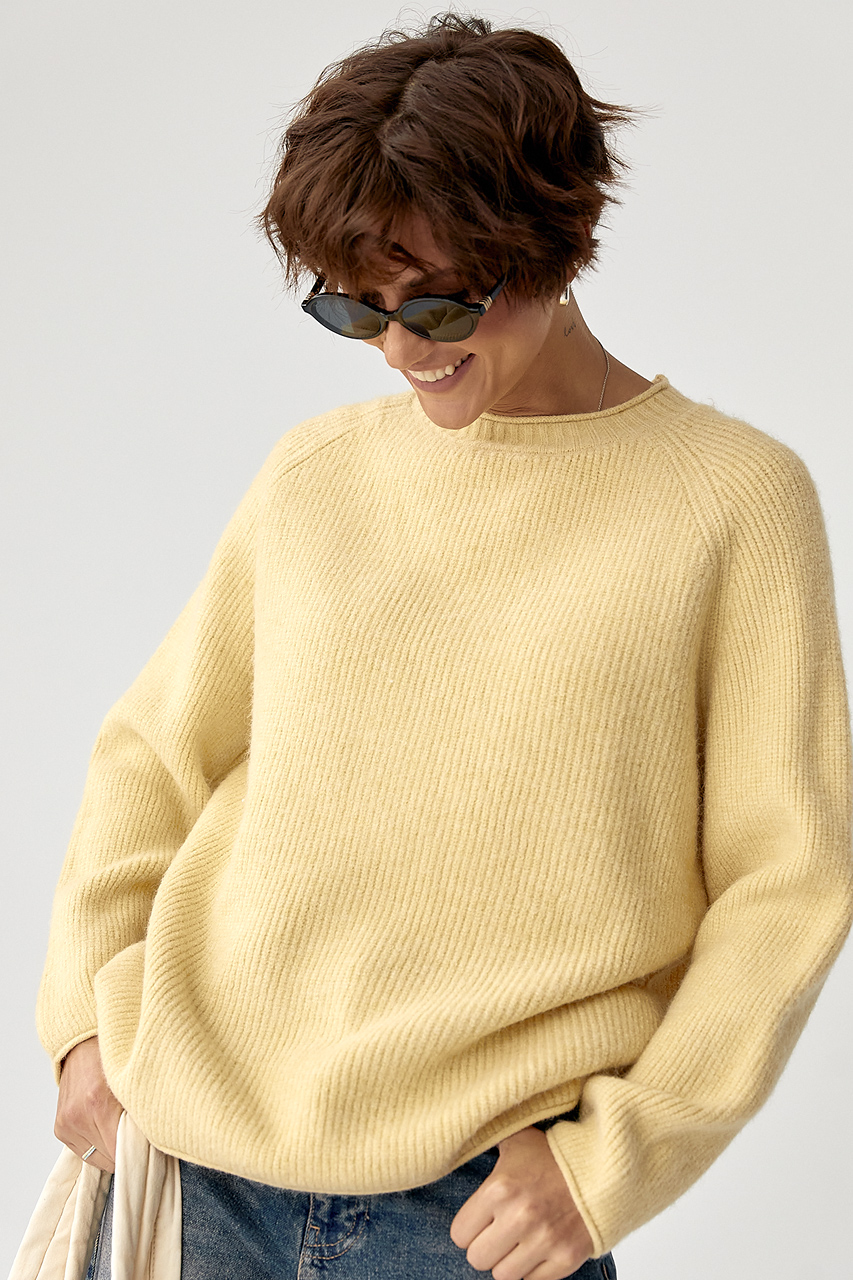 Тепла в'язана кофта з рукавами реглан