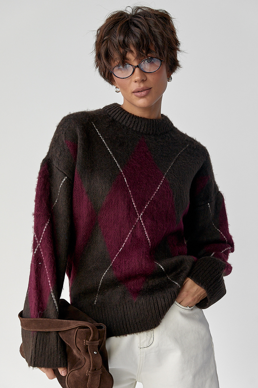 Тепла в'язана кофта з ромбами