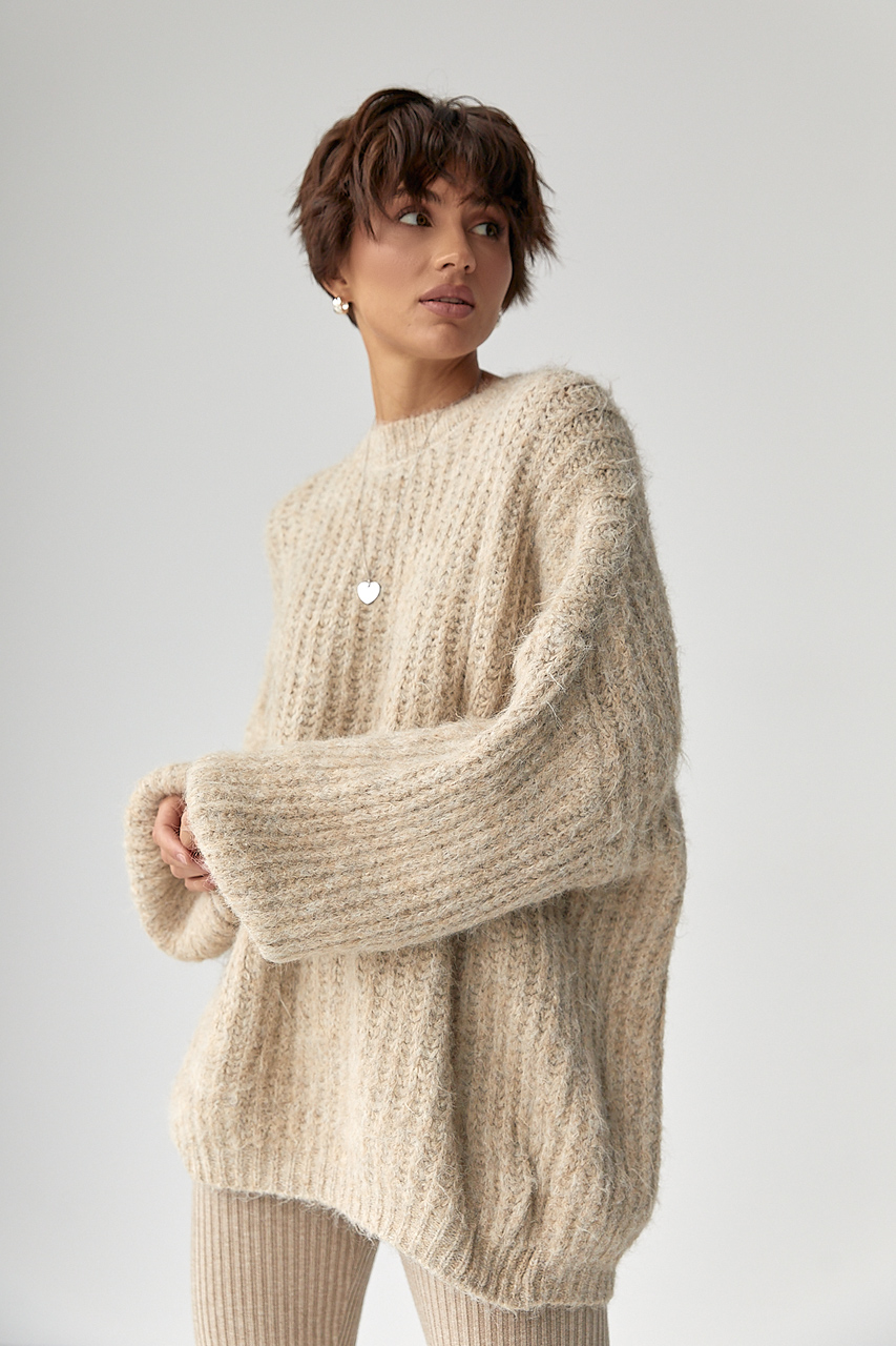 Тепла жіноча кофта з рукавами-ліхтариками