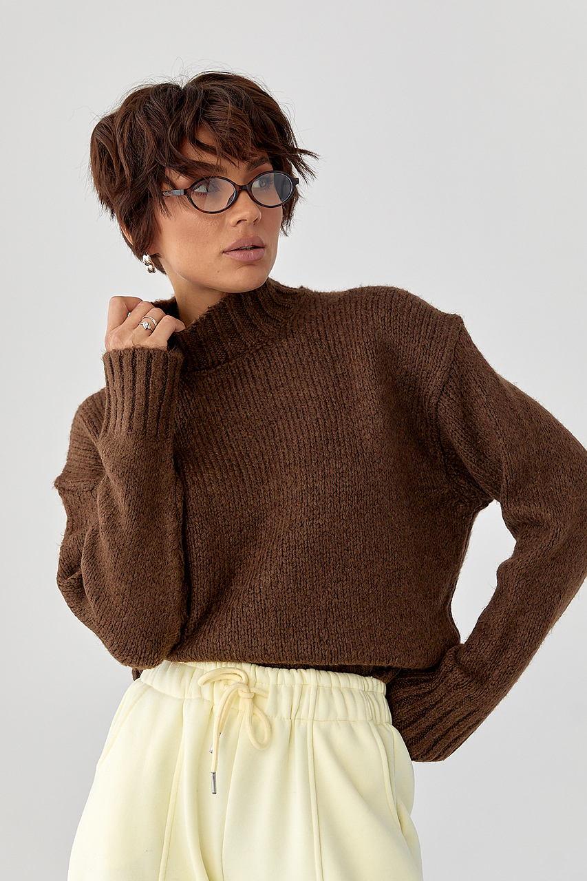 Однотонний в'язаний светр вільного фасону