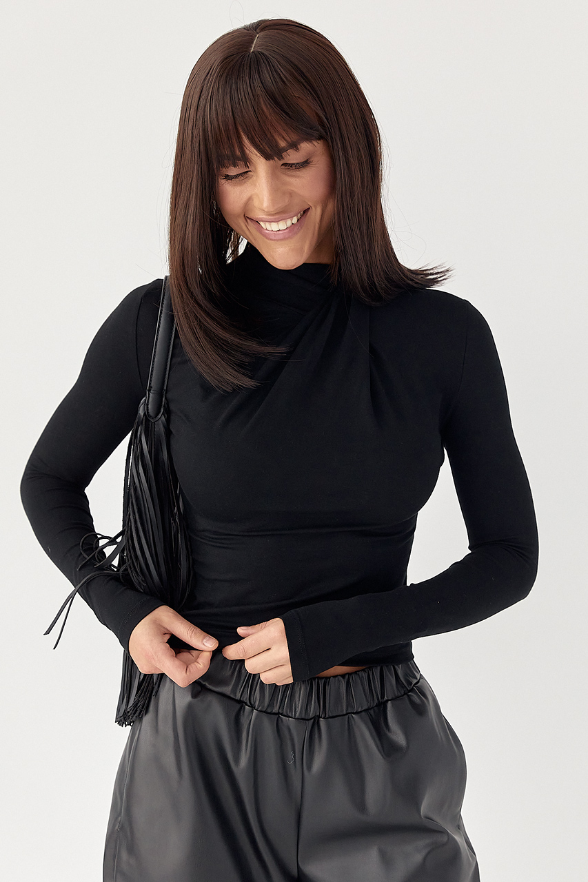 Приталений лонгслів із оригінальною горловиною  LX-10709909