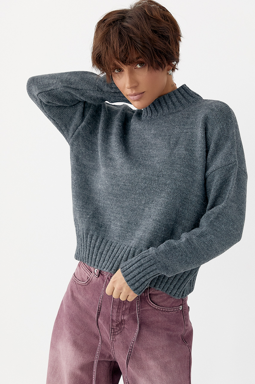 В'язаний светр з горловиною-стійкою LX-10712110 В'язаний светр з горловиною-стійкою LX-10712110