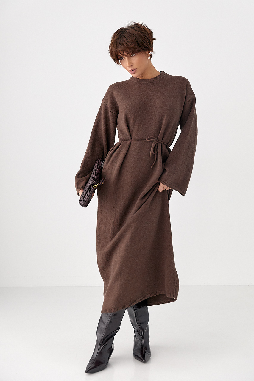 Довга в'язана вільна сукня