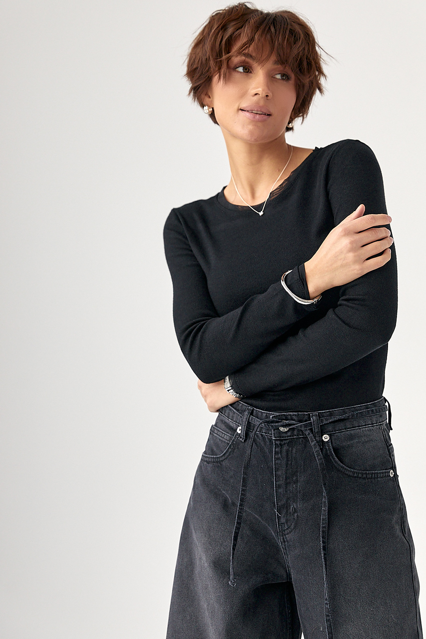 Однотонний лонгслів із сітчастою окантовкою