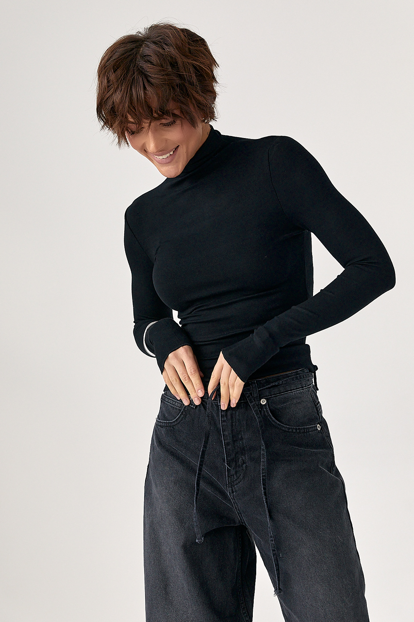 Базовий тонкий гольф з горловиною-стійкою