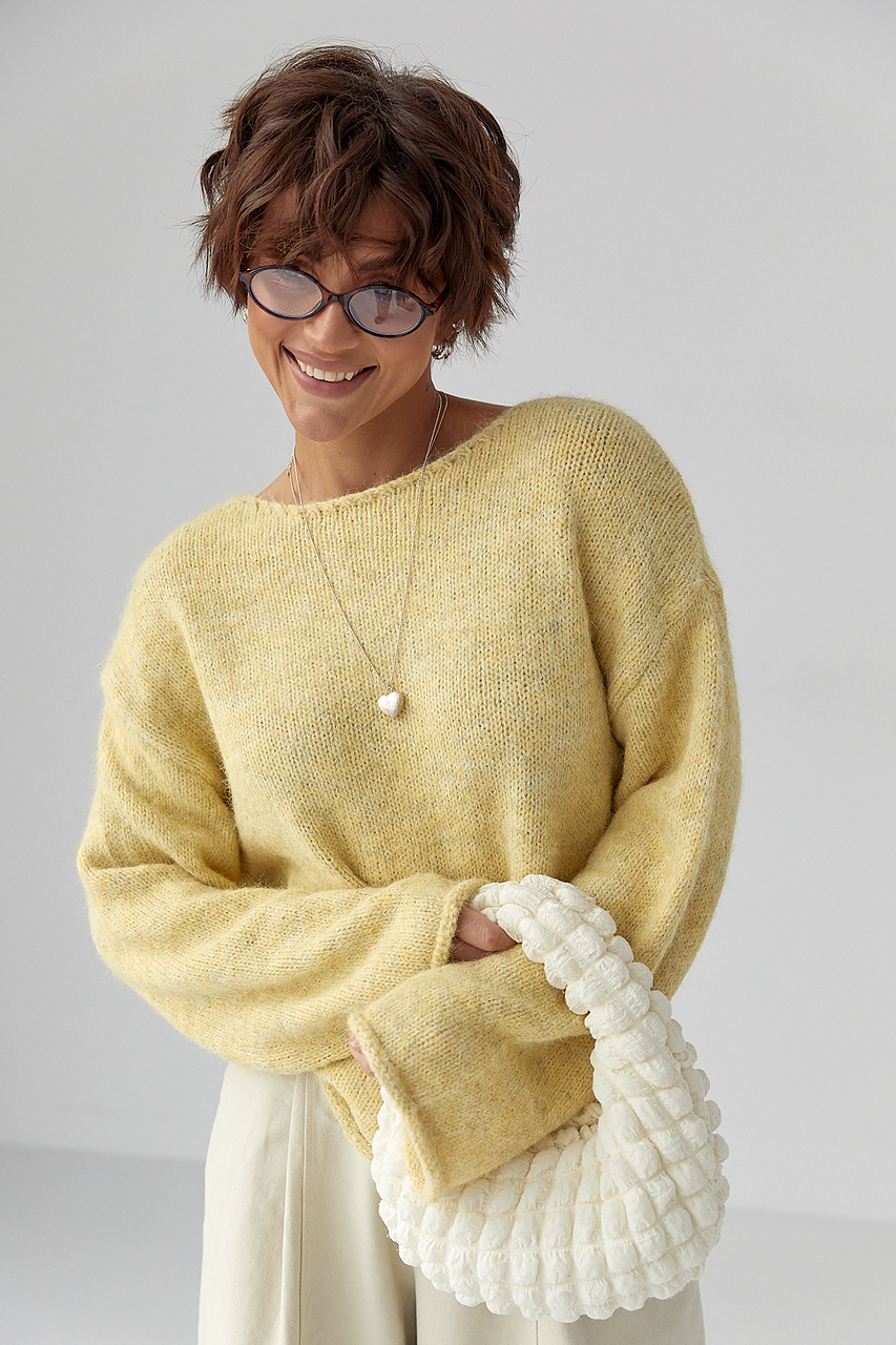 В'язаний мохеровий джемпер із широкими рукавами