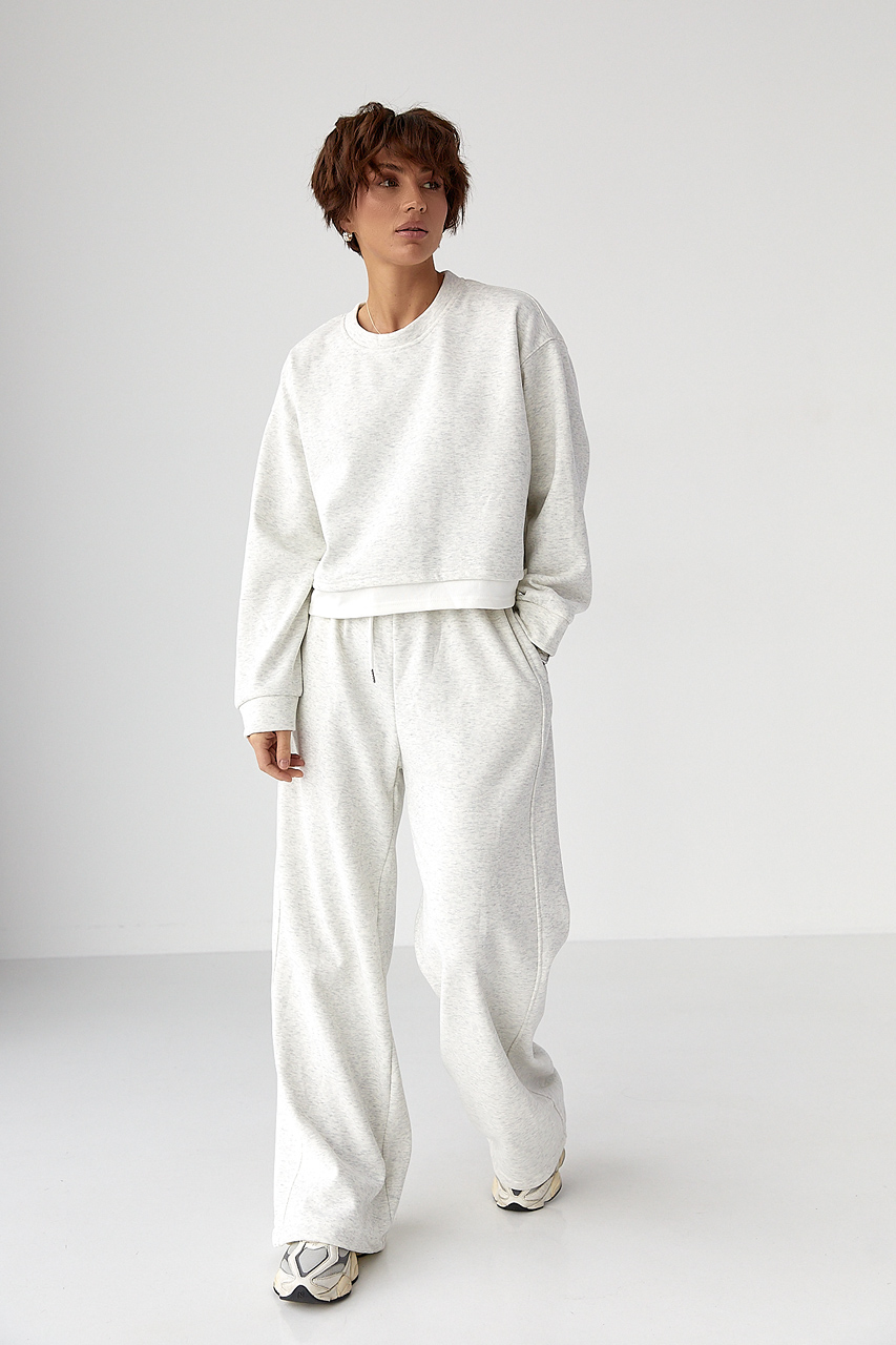 Теплий спортивний костюм з контрастним нижнім шаром