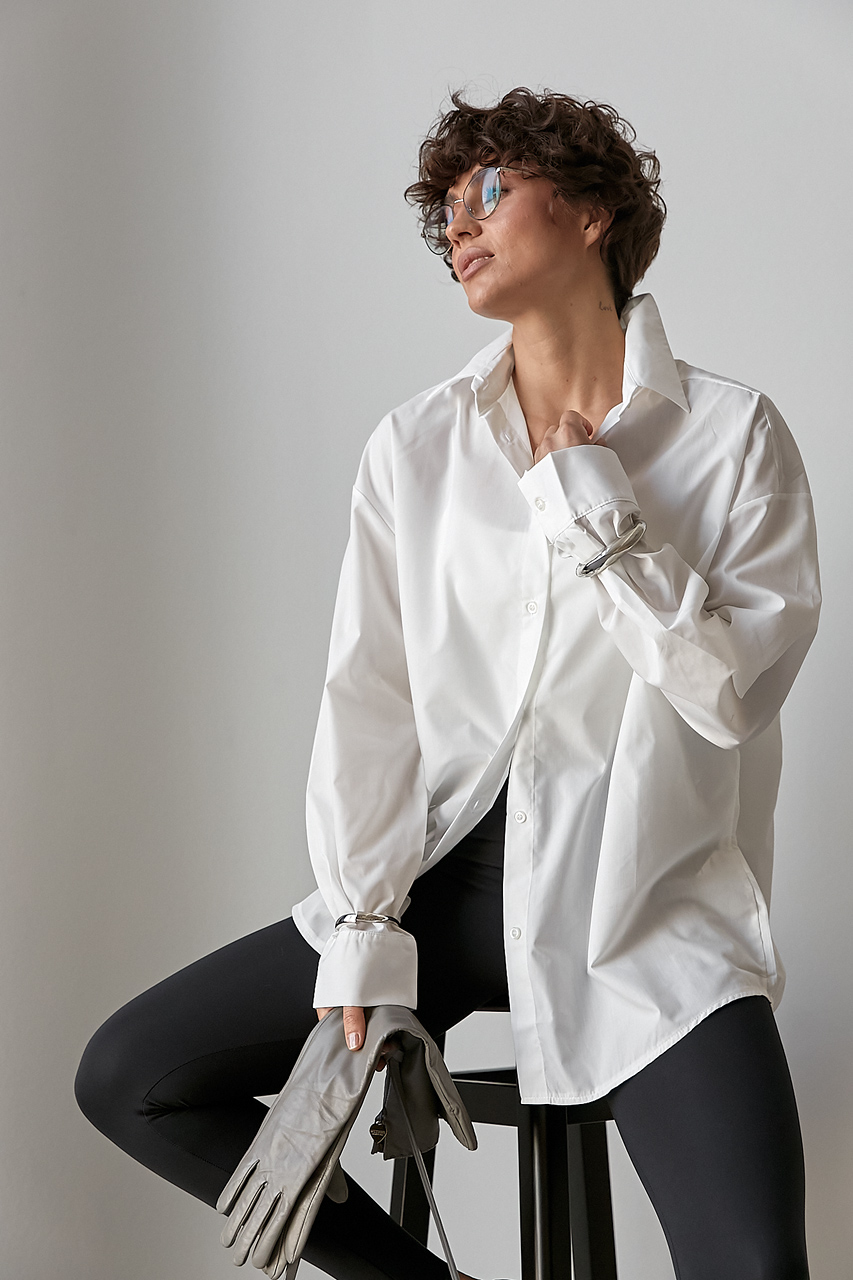 Однотонна класична сорочка з напівкруглим низом  LX-10725001