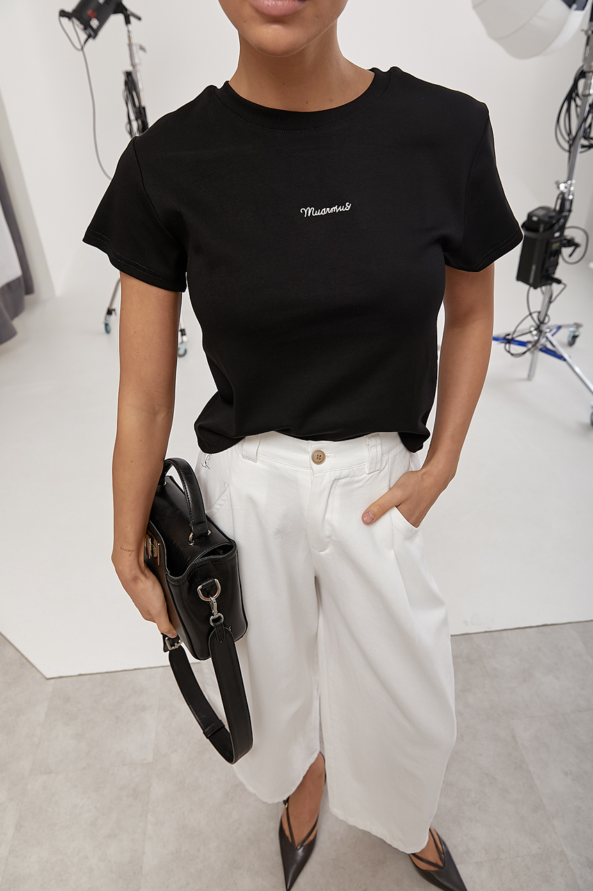 Трикотажна жіноча футболка з вишитим написом  LX-10727809