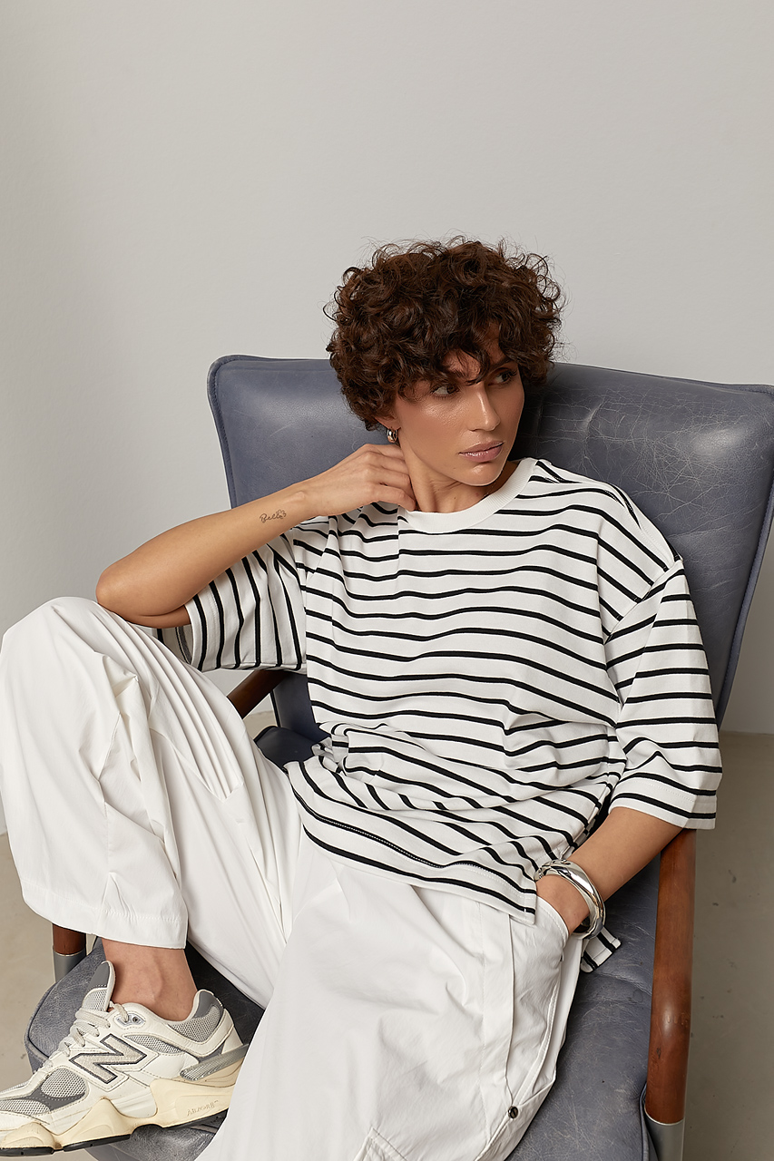 Футболка у смужку вільного фасону LX-10734339 Футболка у смужку вільного фасону LX-10734339