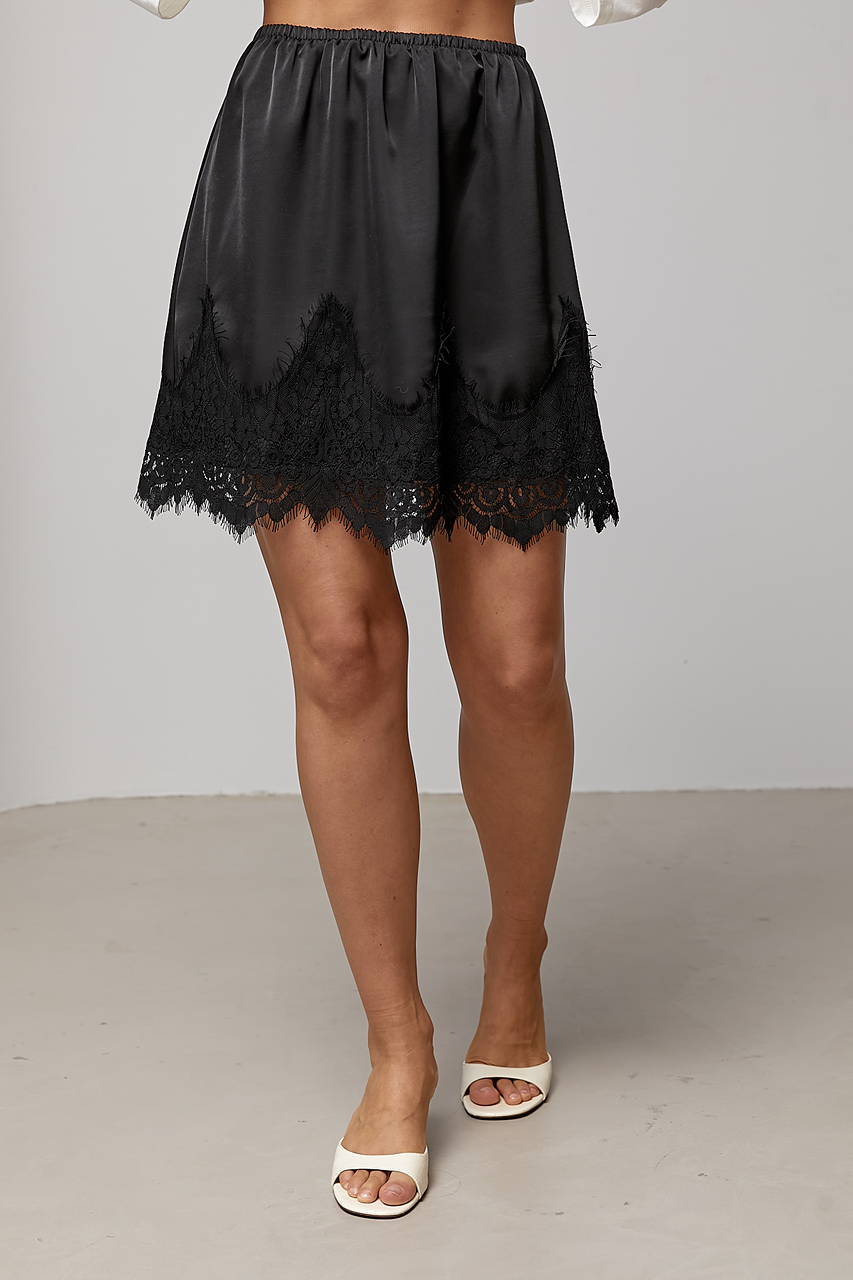 Атласна мініспідниця з мереживом  LX-10736709