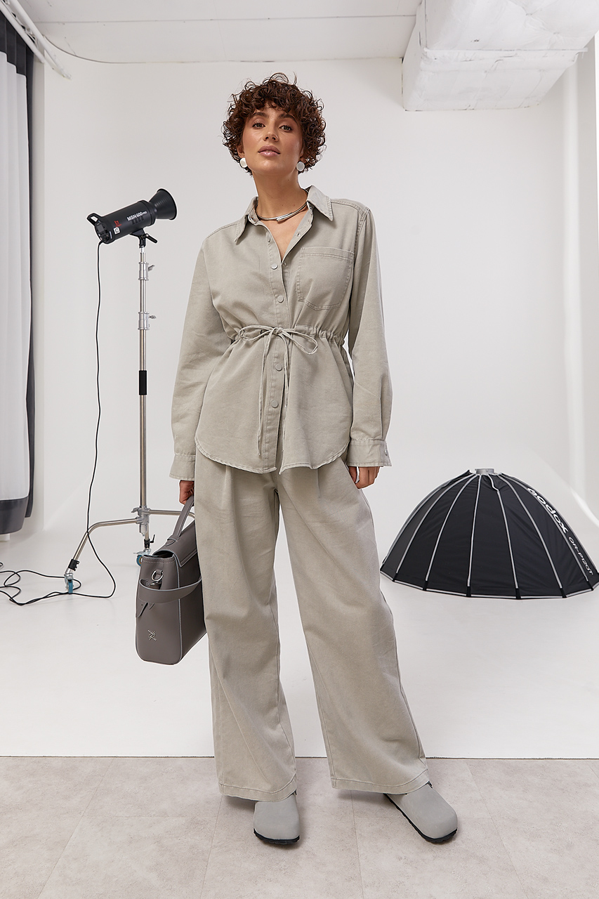 Котоновий вільний костюм із сорочкою на кнопках та прямими штанами  LX-10738010