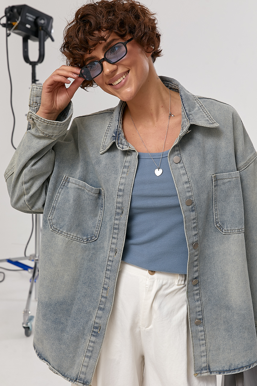 Джинсова сорочка з накладними кишенями  LX-10741112