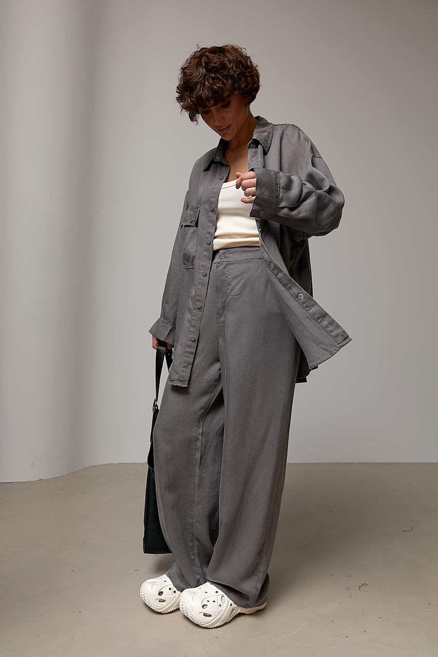 Вільний котоновий костюм із сорочки на кнопках і прямих штанів  LX-10742710