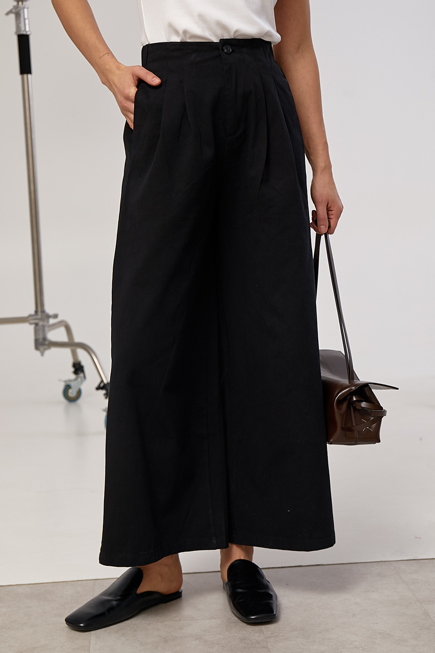 Легкі котонові вкорочені штани