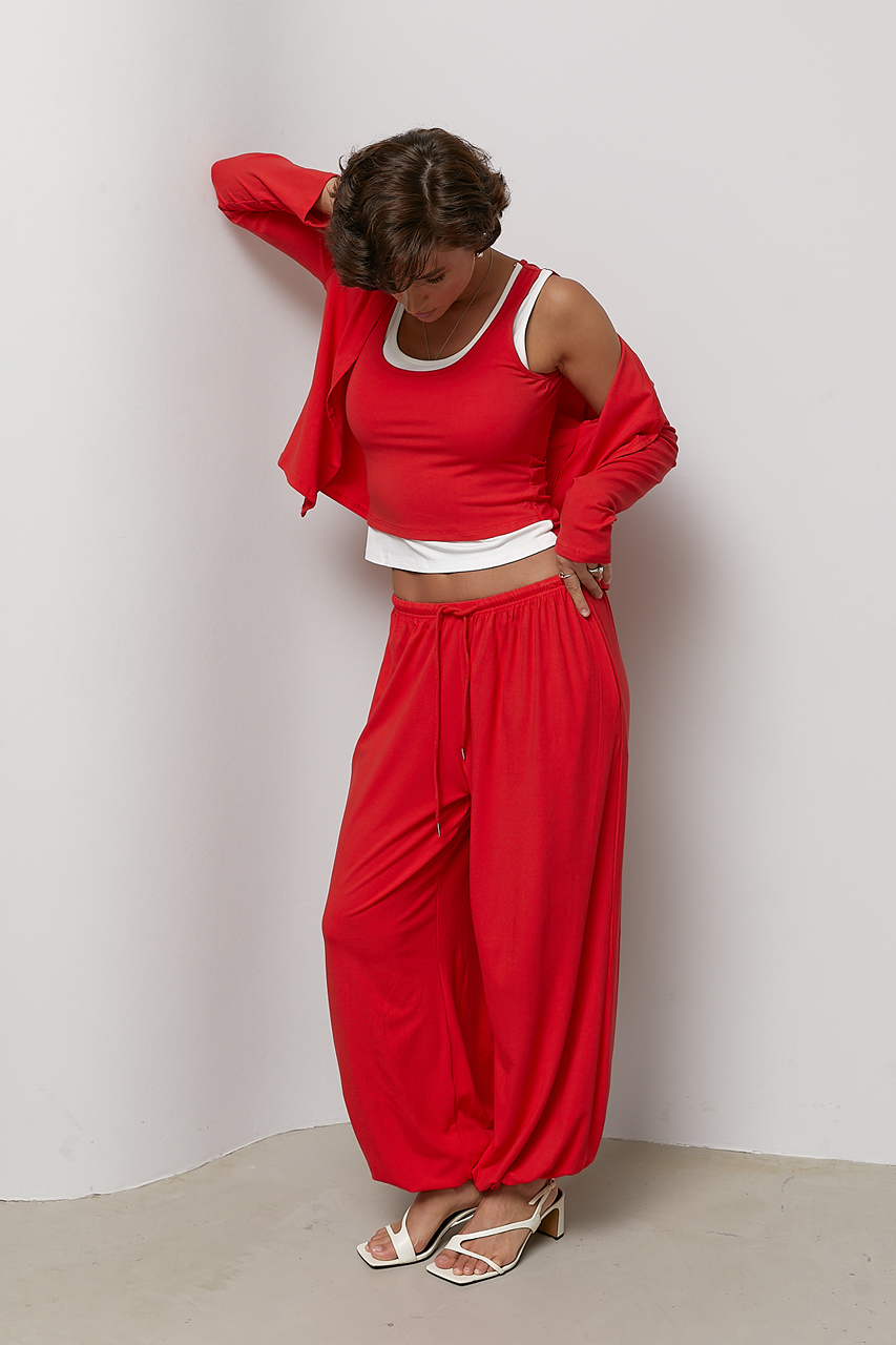 Костюм із кардигана, майки та штанів