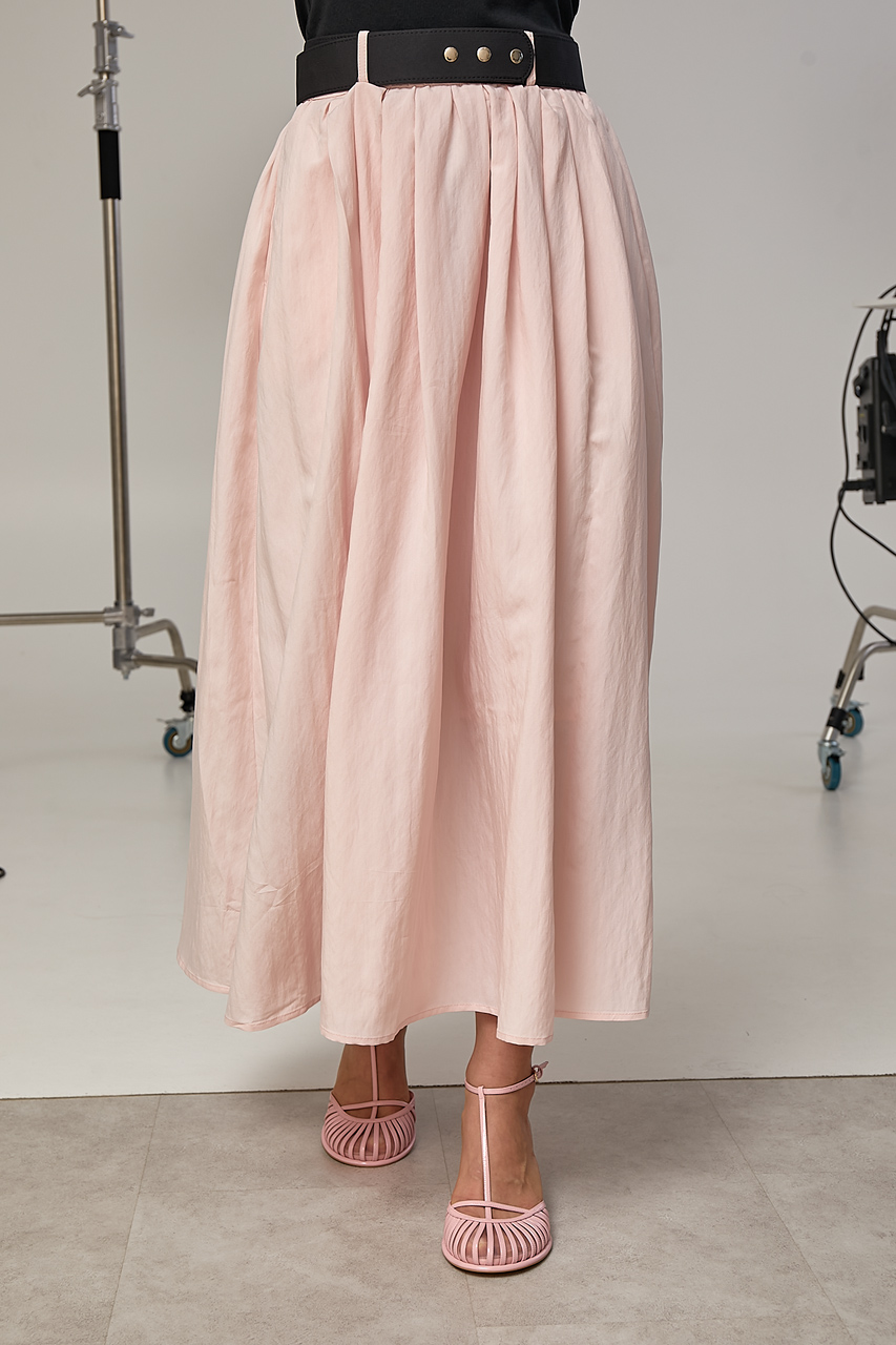 Однотонна спідниця міді з поясом