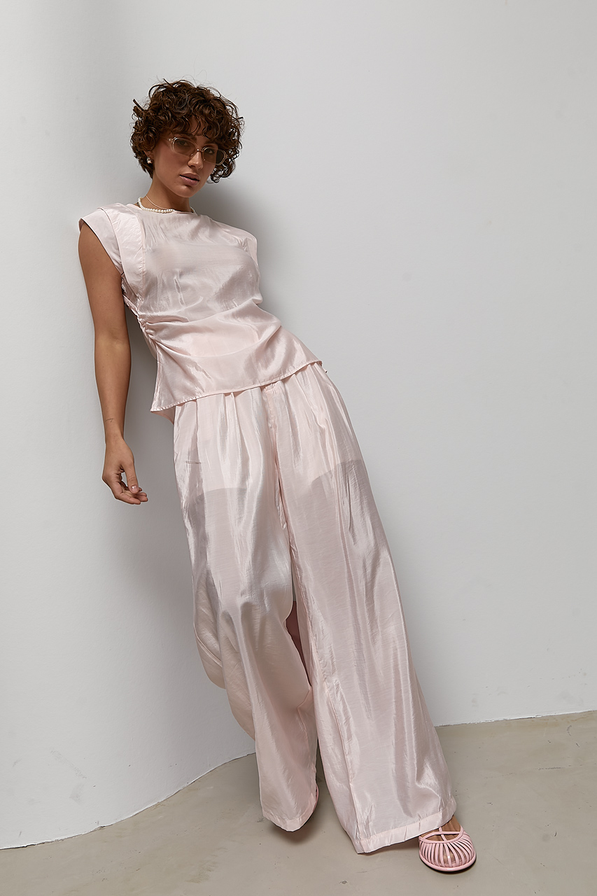 Однотонний легкий костюм із блузи та прямих штанів  Ls-1706