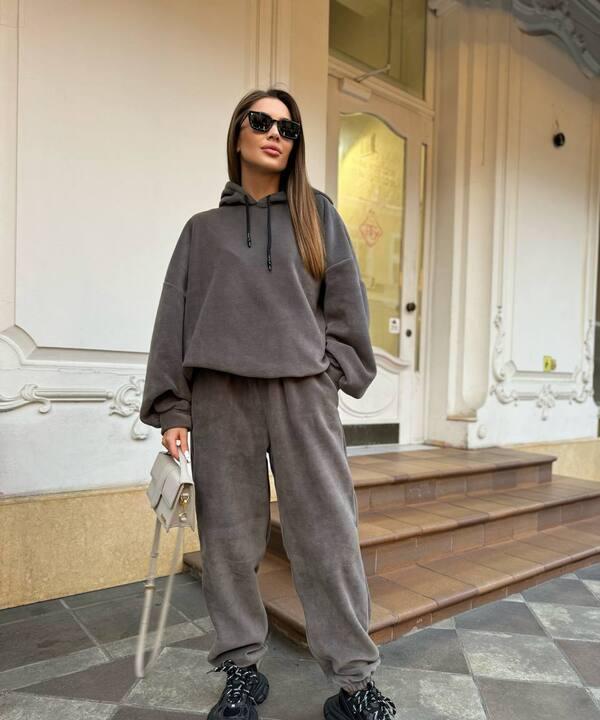 Спортивный костюм женский из турецкого флиса: худи с кулиской и свободные штаны осенний зимний