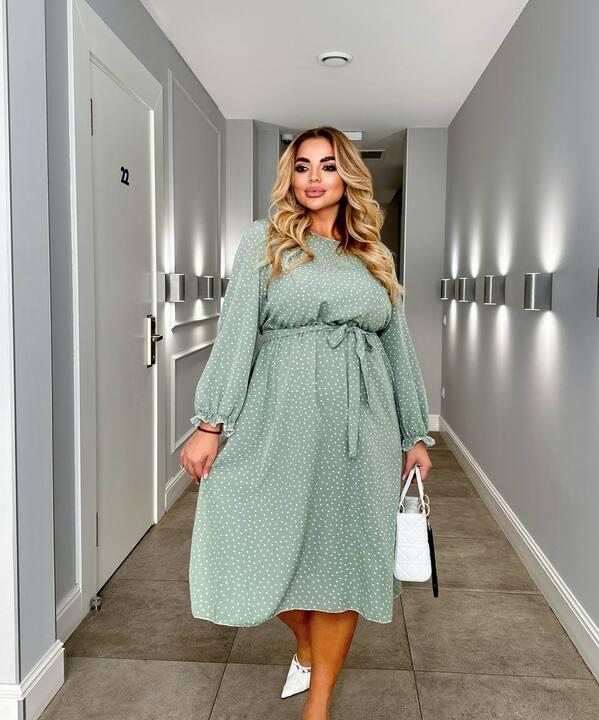 Платье трапеция миди А-силуэт на резинке с длинными рукавами принт горох