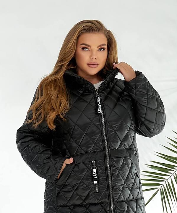 Куртка женская стёганая с капюшоном из плащевки Лаке на синтепоне весенняя