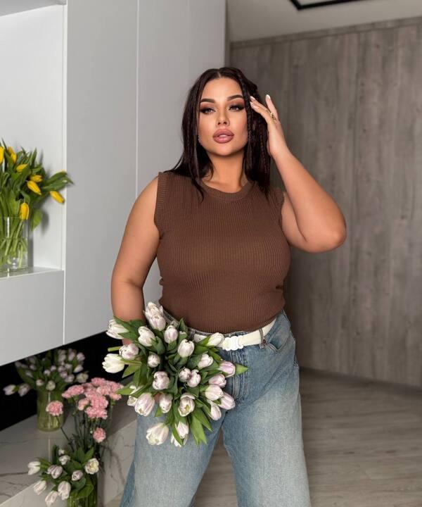 Майка женская из мустанг-рубчика базовая весенне-летняя