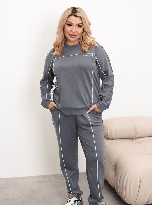 Спортивный костюм женский из трехнитки с декоративными строчками весенне-летний