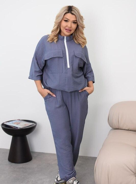 Костюм женский из льна жатка свободного кроя с укороченной курткой и брюками весенне-летний