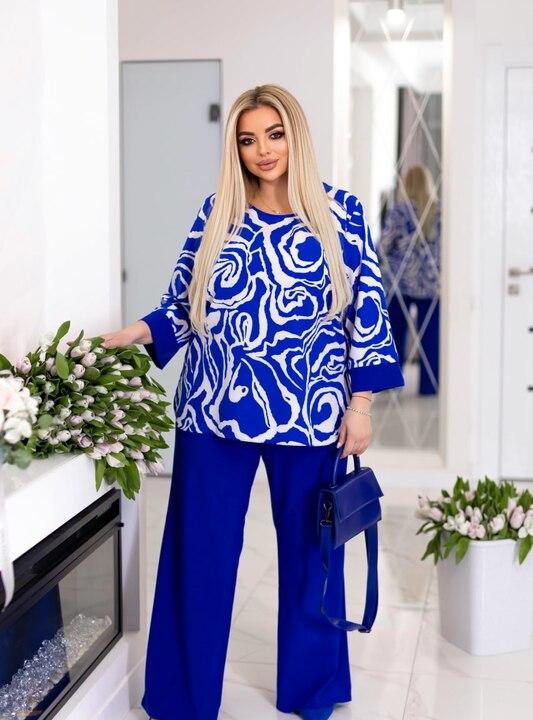 Костюм женский из софта: свободная блуза и брюки с высокой талией весенне-летний