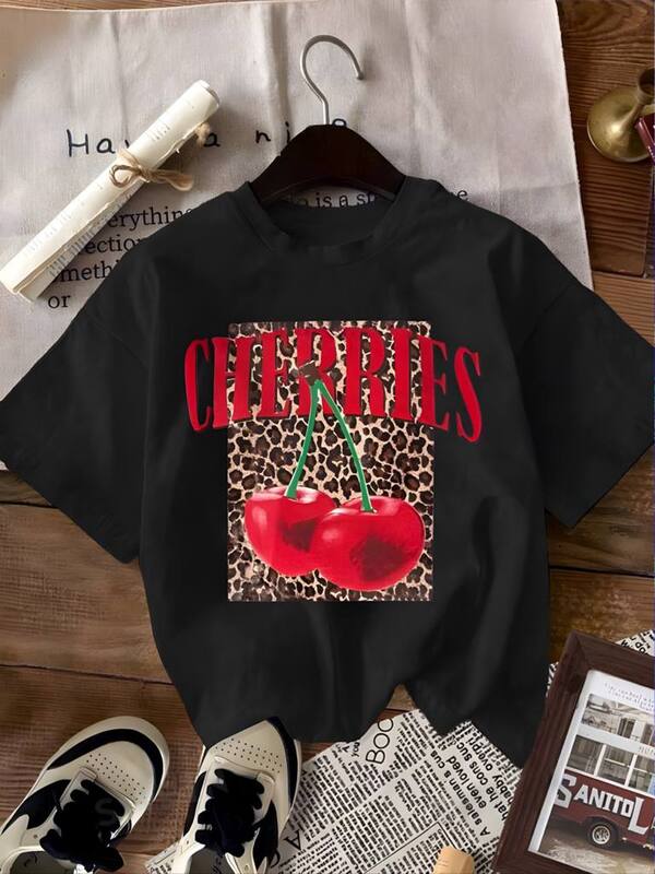 Футболка женская из турецкого кулира с хлопком с принтом "CHERRIES на леопардовом фоне" летняя