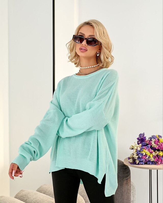 Свитер женский oversize трикотажный мягкий осенний