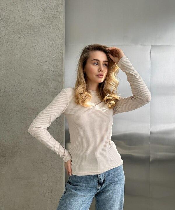 Лонгслив женский базовый из турецкого рубчика с длинным рукавом осенний