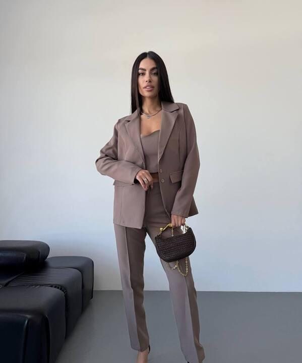 Костюм трійка