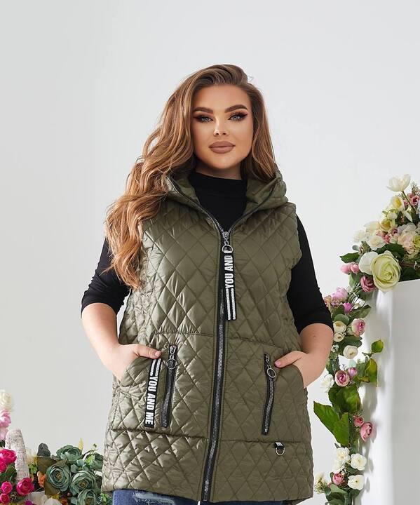Жилетка женская удлинённая стеганая хаки с капюшоном из плащевки Лаке на синтепоне осенняя