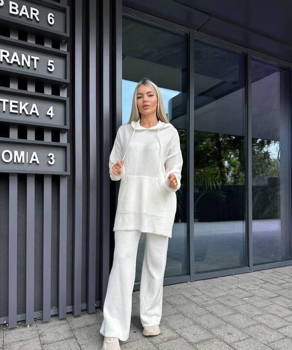 Костюм-двойка женский вязаный с удлиненной толстовкой-худи и карманом-кенгуру осенний