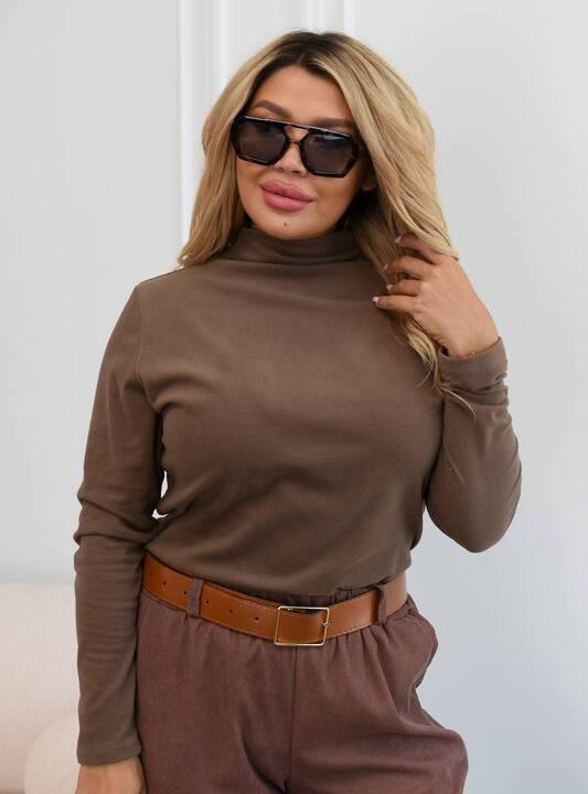 Гольф женский коричневый базовый из ткани пума с высоким горлом осенний