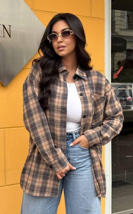 Рубашка женская удлинённая свободного кроя из фланели в клетку осенняя