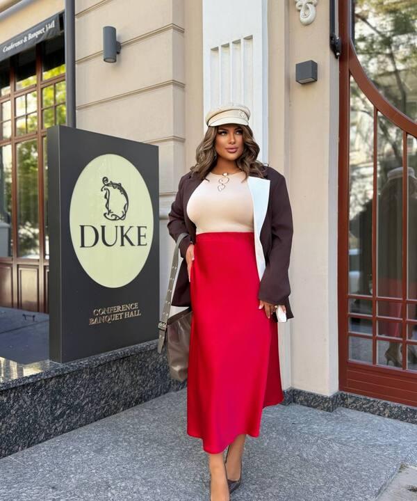 Юбка миди женская из королевского атласа осенне-зимняя больших размеров