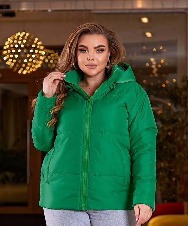 Куртка женская зеленая плащевка Канада с силиконовым утеплителем и подкладкой саржа короткая со съемным капюшоном осенне-зимняя больших размеров