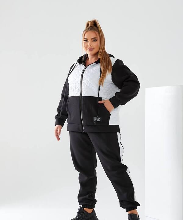 Спортивный костюм-двойка женский утепленный из трехнитки на флисе с белыми стегаными вставками и капюшоном осенне-зимний