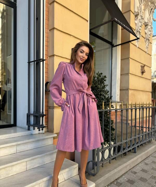 Платье-рубашка женское из микровельвета на натуральной основе с поясом и длинными рукавами осенне-зимнее