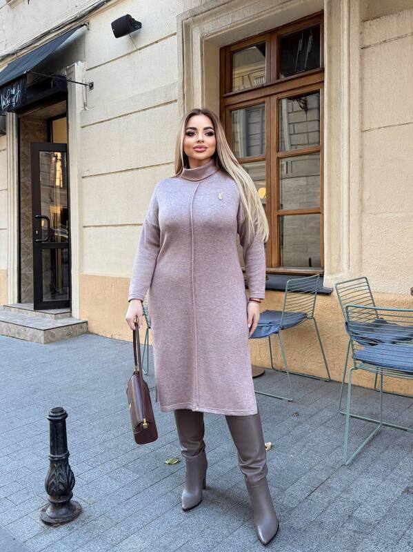 Платье-гольф женское из двусторонней ангоры Арктика с воротником-стойкой и боковыми разрезами осенне-зимнее