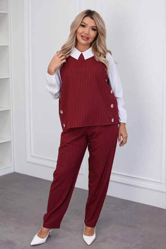 Костюм-тройка женский бордовый из костюмной ткани: жилет, брюки и блуза осенний
