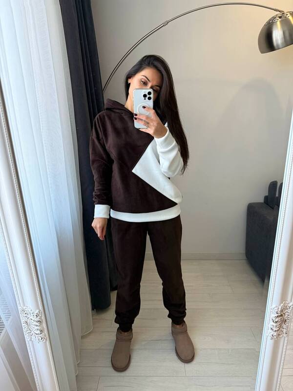 Женский спортивный костюм-двойка из двустороннего Polar флиса с худи и джоггерами осенний зимний