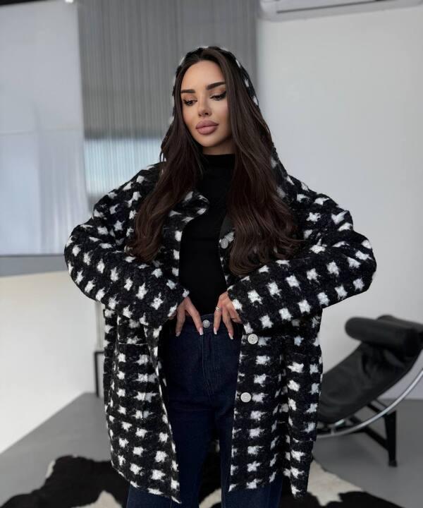 Кардиган женский шерстяной букле с капюшоном и пуговицами в крупную клетку осенне-зимний