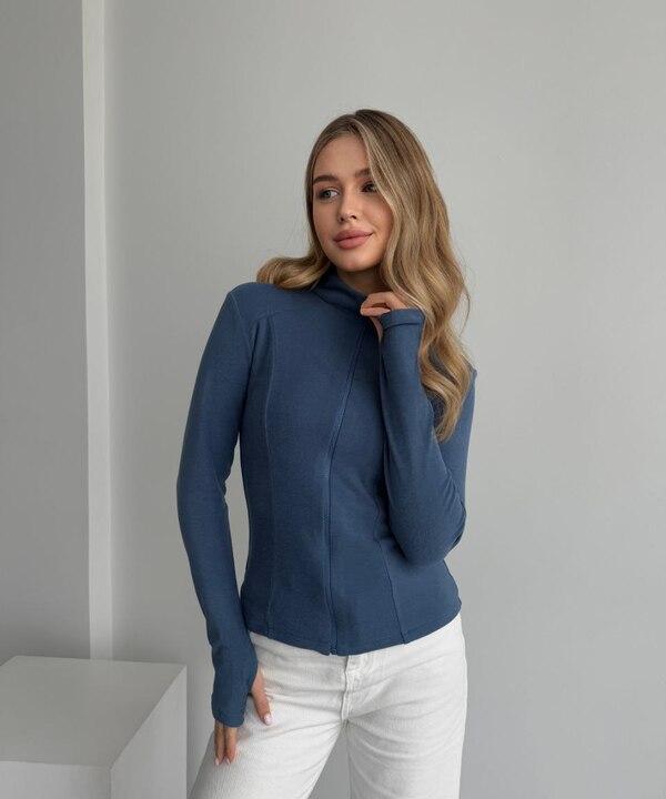 Термокофта женская приталенного кроя на молнии из ткани пума осенне-зимняя