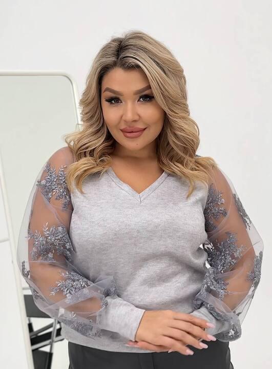 Джемпер женский ангора с кружевными рукавами и V-образным вырезом осенне-зимний